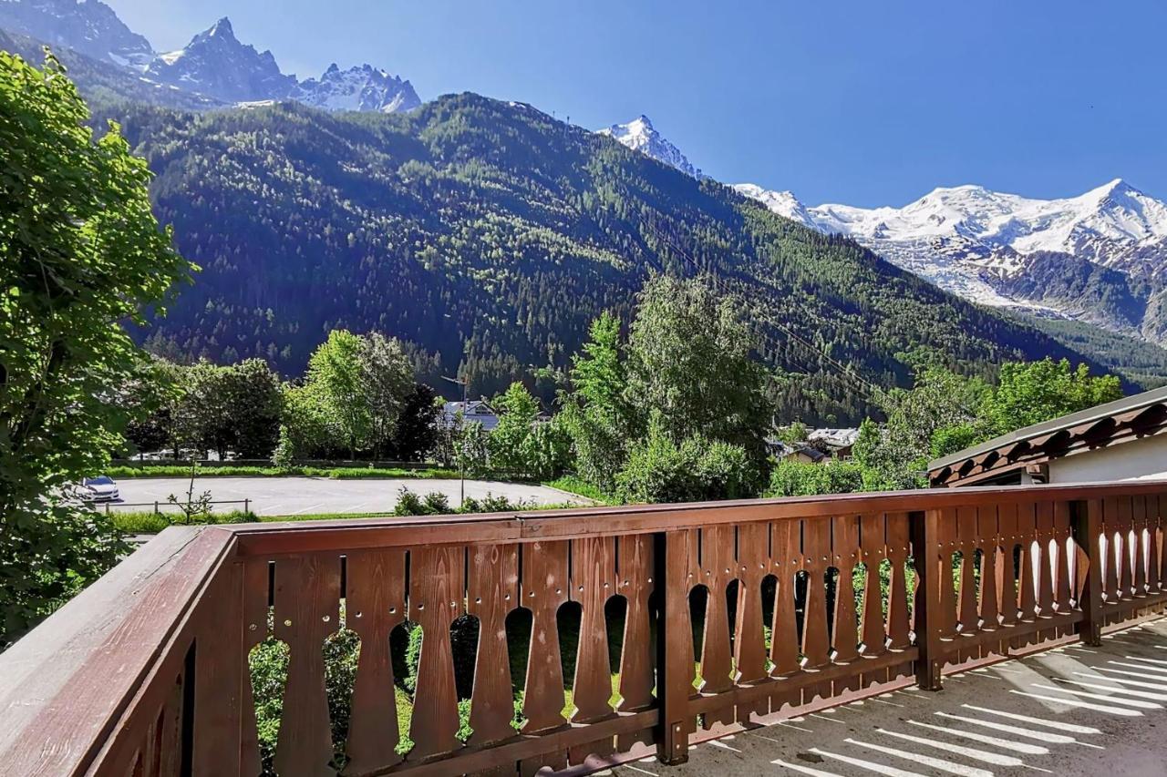 Mont Blanc View Apt In The Heart Of Шамони Экстерьер фото